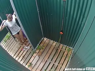 白人女性はBBCレプラコーン17に満足しています。 パートB 一徹 女の子